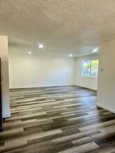 1413 Bowmont Ave in Kelso, WA - Building Photo - Building Photo