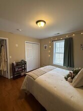 15 Big Meadow Ln in Poughkeepsie, NY - Foto de edificio - Building Photo