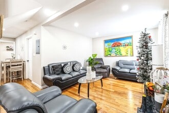 604 N 8th St in Newark, NJ - Foto de edificio - Building Photo