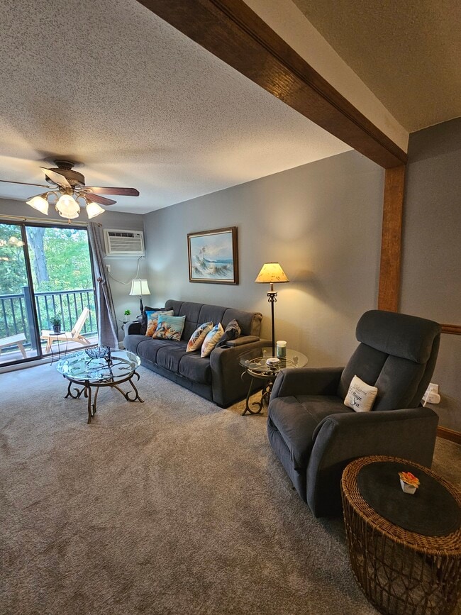 2 Karena Dr in Taunton, MA - Building Photo - Building Photo