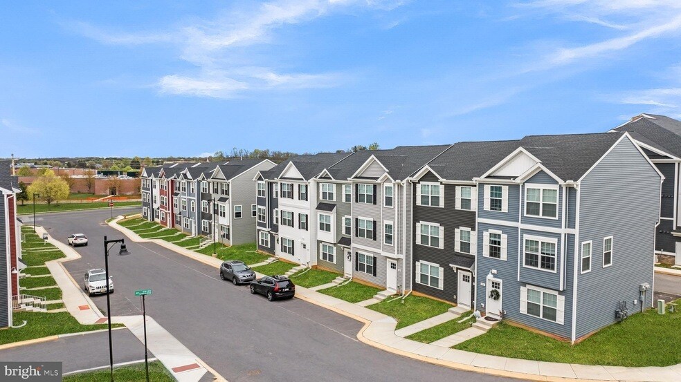 1201 Walnut Bottom Rd in Carlisle, PA - Building Photo