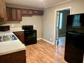 1302 W Huntington Ave in Jonesboro, AR - Building Photo - Building Photo