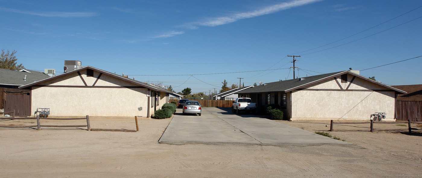 A in Hesperia, CA - Building Photo