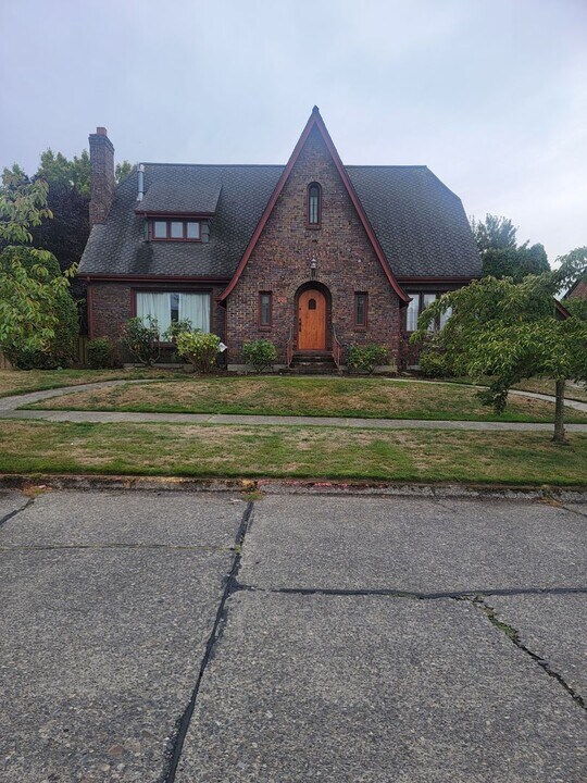 602 N M St in Tacoma, WA - Building Photo