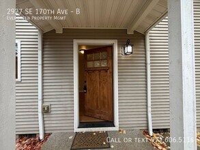 2927 SE 170th Ave in Portland, OR - Building Photo - Building Photo