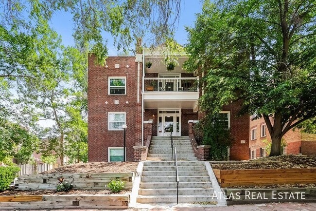 property at 970 N Pearl St