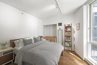 200 Chambers St in New York, NY - Building Photo - Building Photo