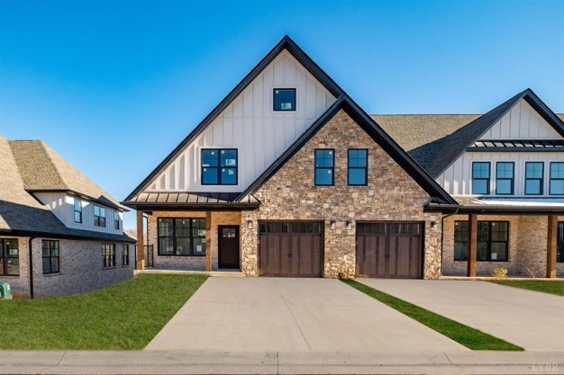 1615 Helmsdale Dr in Forest, VA - Building Photo