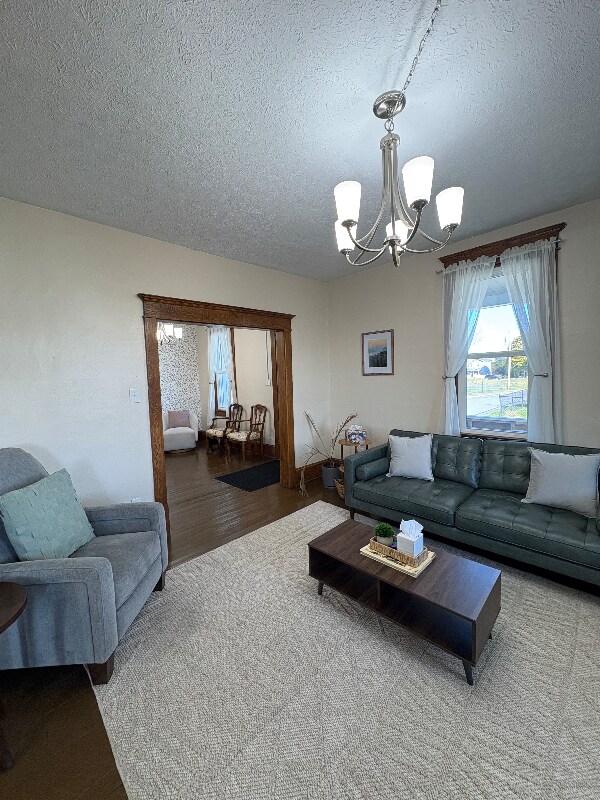 73 Martin Ave in Masontown, WV - Building Photo - Building Photo