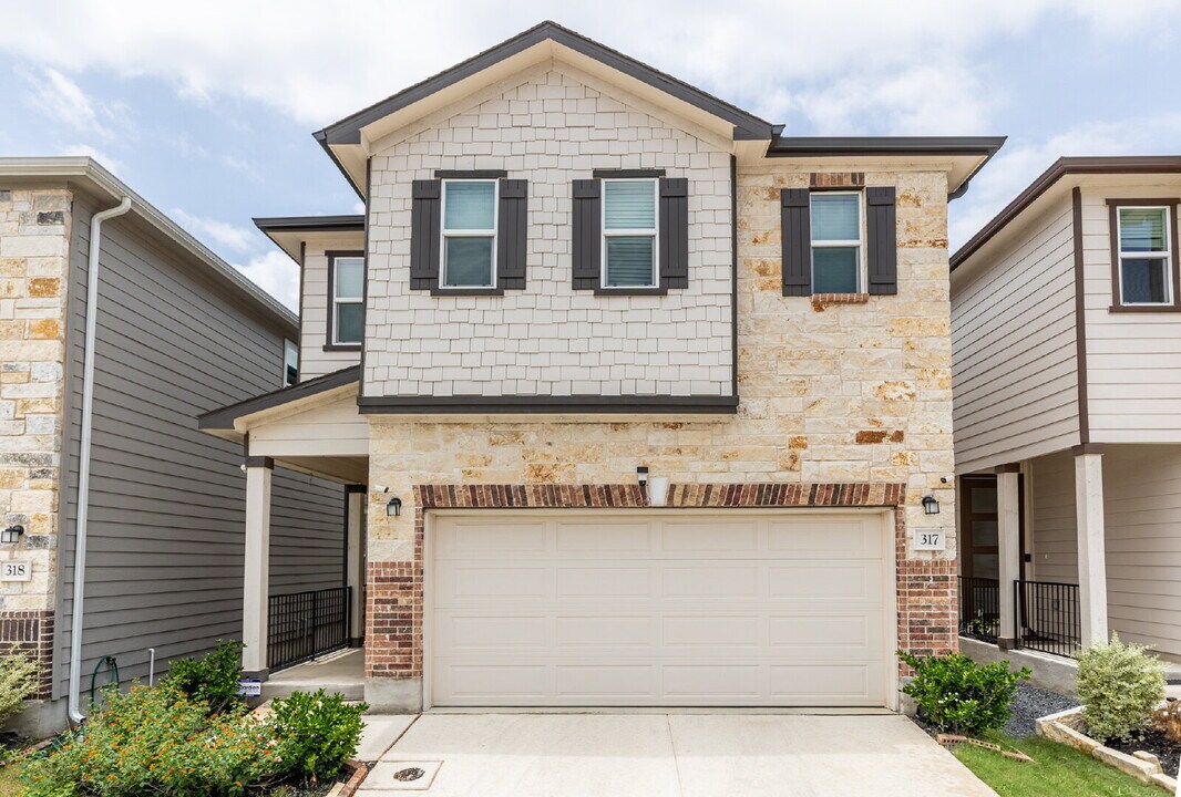 14839 Vance Jackson Rd in San Antonio, TX - Foto de edificio