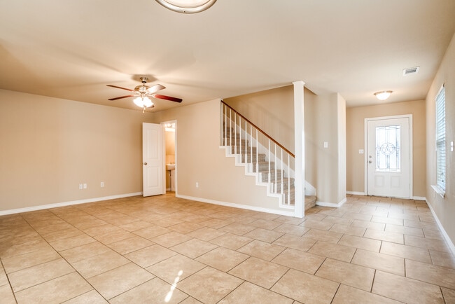 811 E College Ave in Princeton, TX - Building Photo - Building Photo