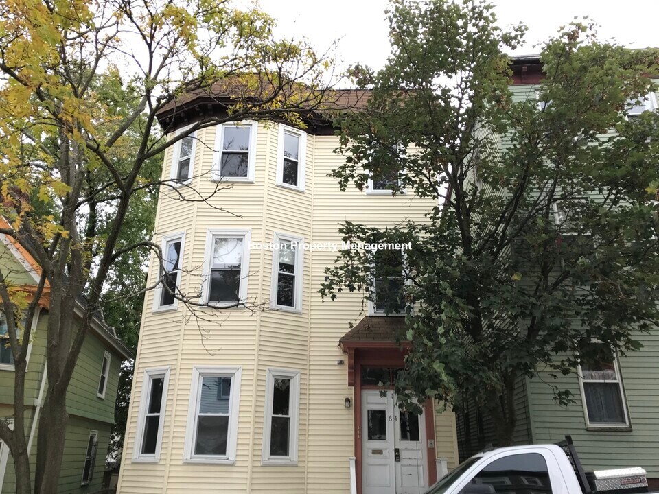 66 Day St in Boston, MA - Building Photo