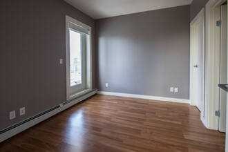 10136-1104 104 Street NW in Edmonton, AB - Building Photo - Building Photo