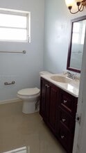 703 NW 6th St in Hallandale Beach, FL - Building Photo - Building Photo
