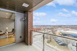 1303 5th St in Coralville, IA - Building Photo - Building Photo