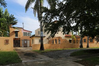 241 Walton Blvd in West Palm Beach, FL - Building Photo - Building Photo