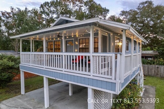 property at 1816 W Flora St