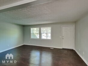 4910 Lailwood Cir in Charlotte, NC - Building Photo - Building Photo
