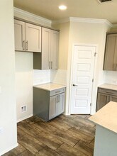 14012 Eucalyptus Bnd in Austin, TX - Building Photo - Building Photo