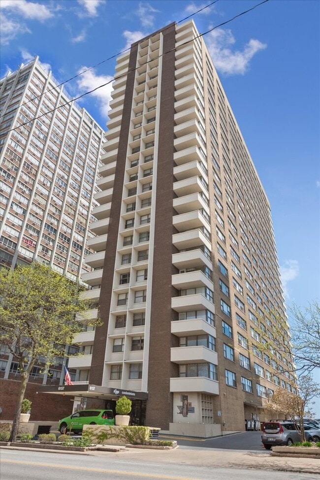 6157 N Sheridan Rd in Chicago, IL - Building Photo - Building Photo