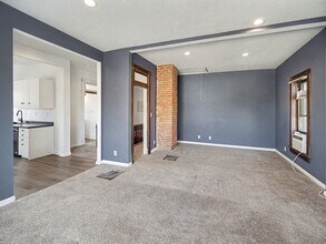 6801 Lexington Ave in Lincoln, NE - Building Photo - Building Photo