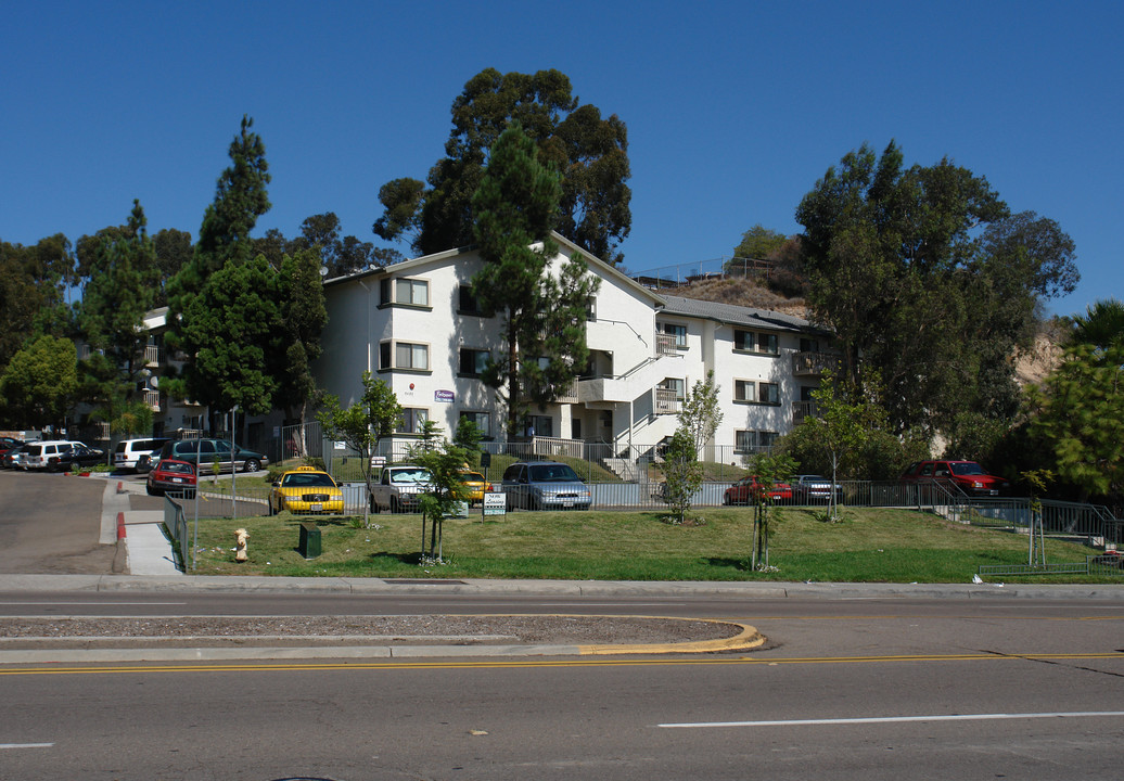 Bridgeport Apartments in San Diego, CA - Building Photo