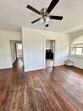 955 Buchanan St in Hollywood, FL - Building Photo - Building Photo