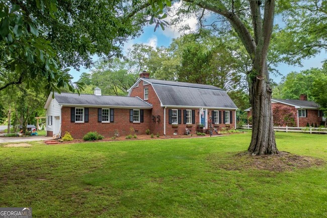 property at 227 W Lakeshore Dr