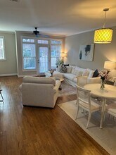 1702 Raney Ct in Raleigh, NC - Foto de edificio - Building Photo