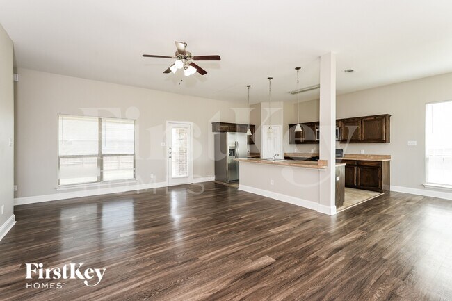 15635 Gatsby Ln in Dallas, TX - Building Photo - Building Photo