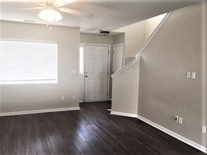 8021 Old London in North Charleston, SC - Building Photo - Building Photo