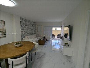 12937 SW 88th Ln in Miami, FL - Building Photo - Building Photo