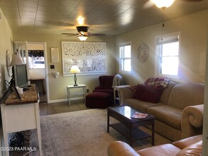 525 Dougherty St in Prescott, AZ - Building Photo - Building Photo