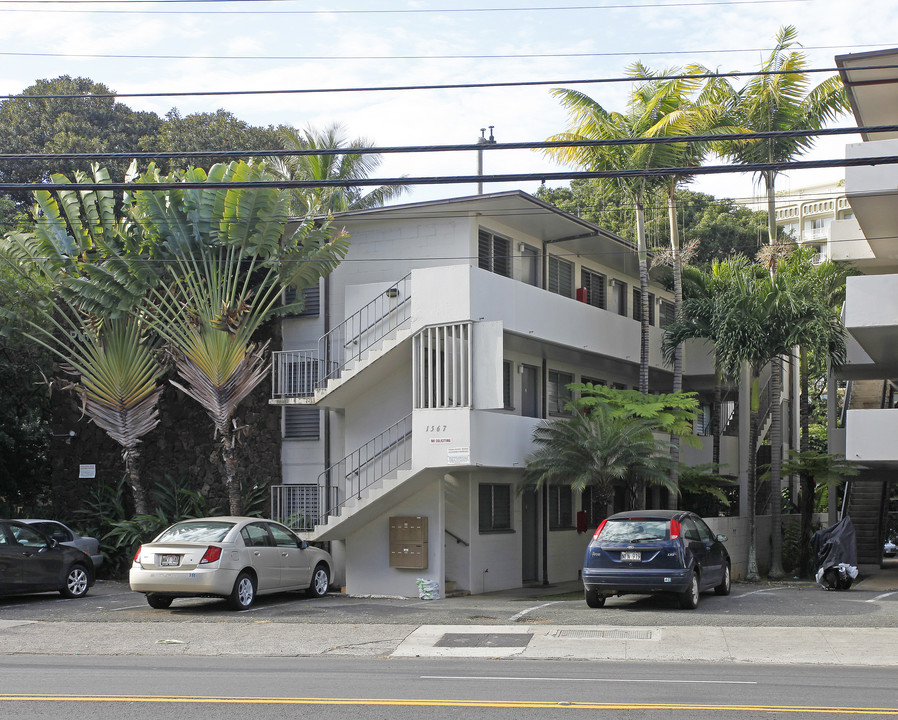 1567 Wilder Ave in Honolulu, HI - Building Photo