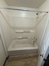 2314 Broadway Ave, Unit 2 in Pittsburgh, PA - Building Photo - Building Photo