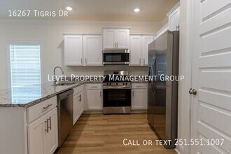 16267 Tigris Dr in Fairhope, AL - Building Photo - Building Photo