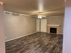 9797 Leawood Blvd in Houston, TX - Building Photo