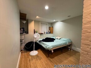 3 Highland St-Unit -1a in Boston, MA - Building Photo - Building Photo