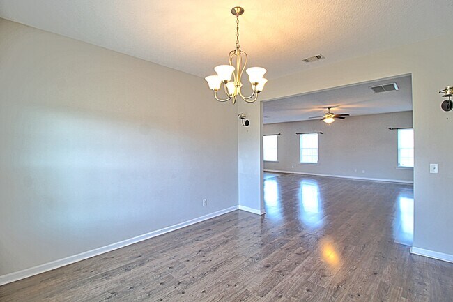 1301 Windrow Dr in Hinesville, GA - Building Photo - Building Photo