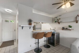 94-100-100 Huki Pl in Waipahu, HI - Building Photo - Building Photo