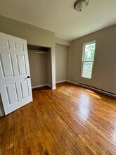 305 S 4th St-Unit -#1 in Rockford, IL - Building Photo - Building Photo