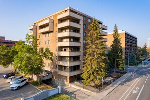 235 15th Ave SW in Calgary, AB - Building Photo