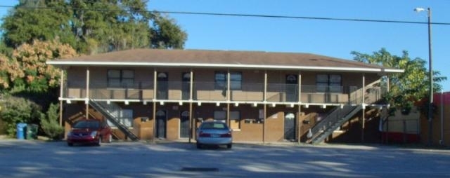 455 Avenue T NE in Winter Haven, FL - Foto de edificio