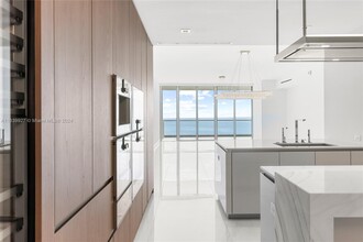 18501 Collins Ave, Unit 2603 in Sunny Isles Beach, FL - Building Photo - Building Photo