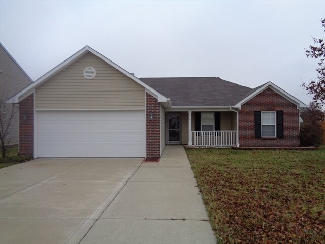 970 Foxtail Dr in Franklin, IN - Building Photo