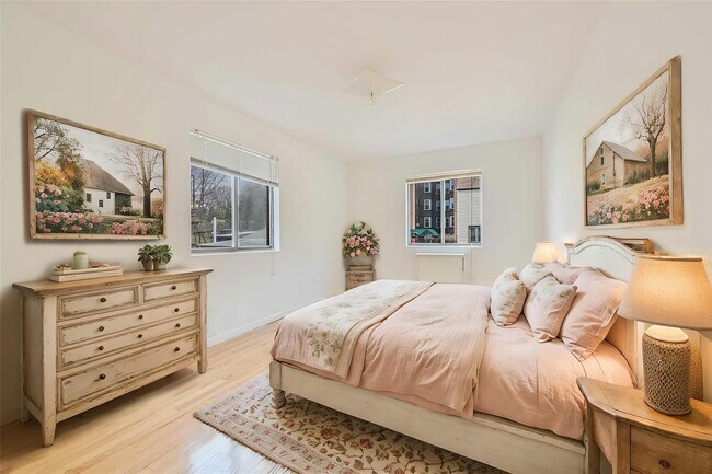 86-53 Avon St in Queens, NY - Building Photo - Building Photo