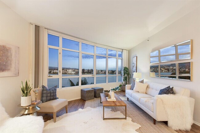 1 Lakeside Dr, Unit 520 in Oakland, CA - Building Photo - Building Photo