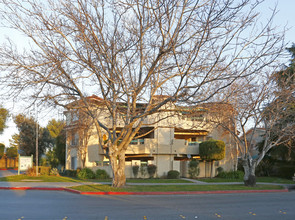 Rancho Verde Apartments in San Jose, CA - Building Photo - Building Photo