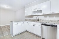 1143 Winston Dr photo'