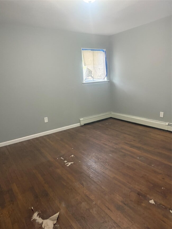 19 Washington Ave in Wyandanch, NY - Building Photo - Building Photo